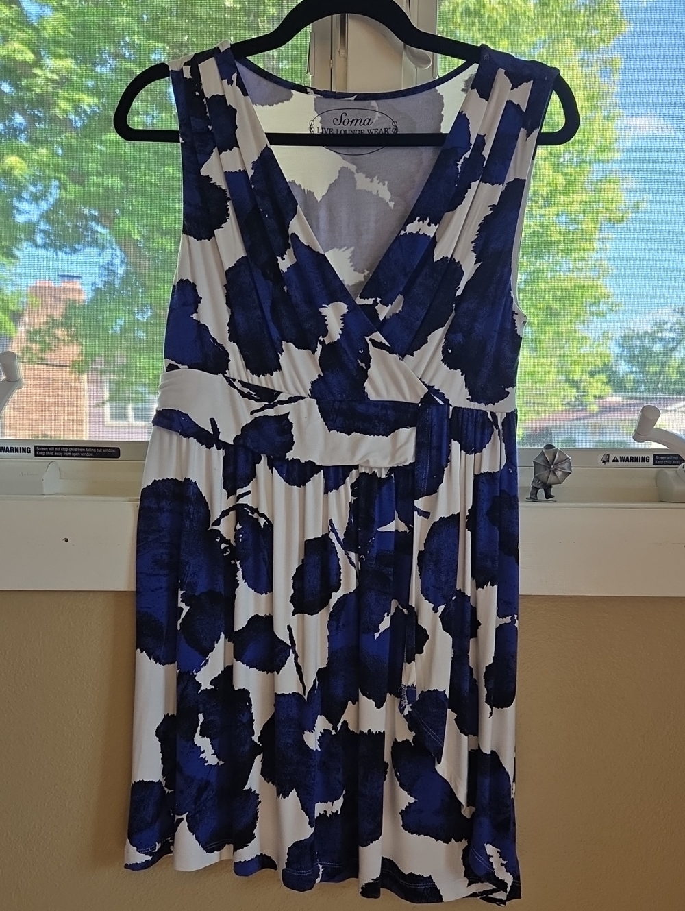 NWOT Soma Navy and White Floral-Print Sleeveless Midi Wrap Top S